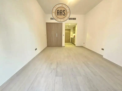 Luxurious Ultra Modern Brand Studio with And All 5 Star Amenities free-4