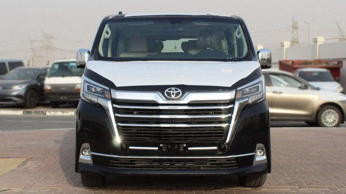 Toyota Granvia PREMIUM-1-0
