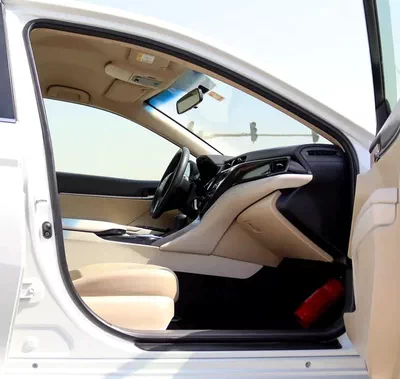 Toyota Camry S 2.5 L | | GCC | Accident-Free | In Excellent Condition | 840 P.M-9