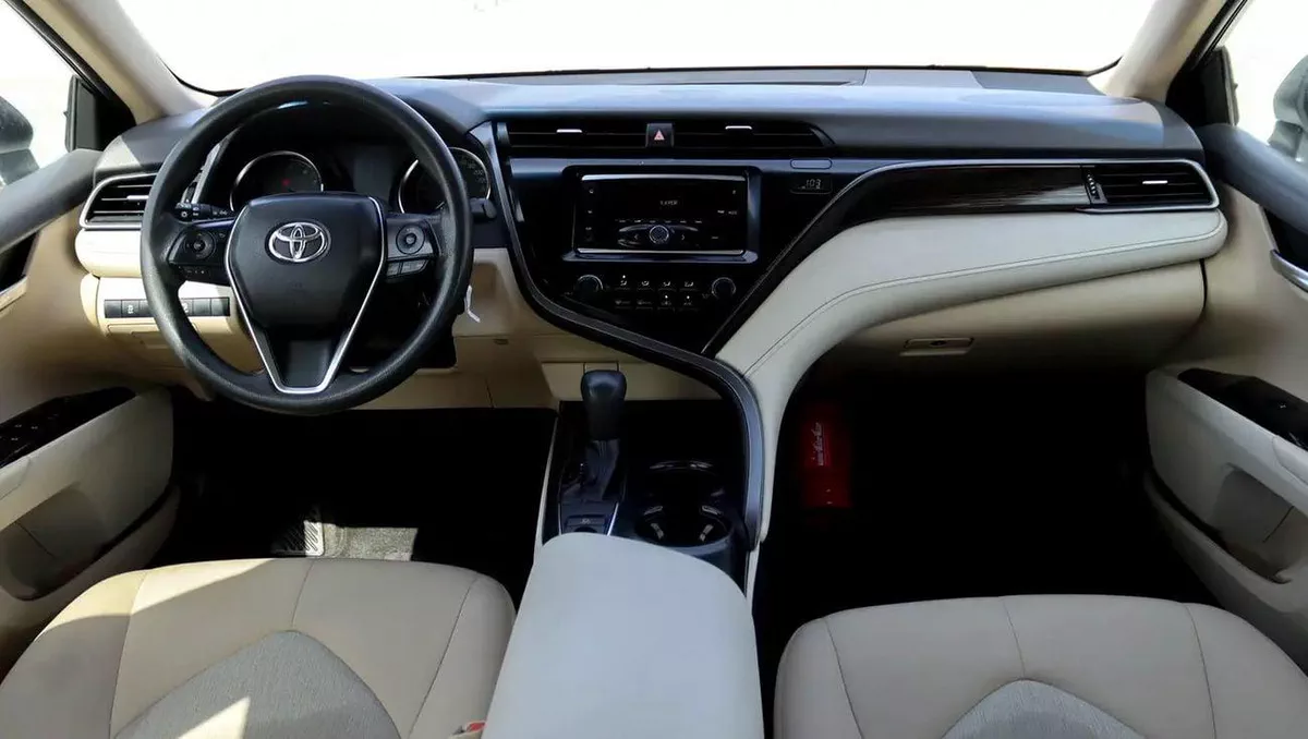Toyota Camry S 2.5 L | | GCC | Accident-Free | In Excellent Condition | 840 P.M-11-0