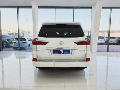لكزس LX570 بلاتينيوم ابيض / بيج 2020 (الفطيم)-5