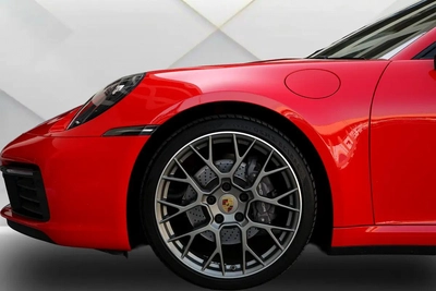 PORSCHE CARRERA 911 CABRIOLET -2022 - GCC - FULLY LOADED - ORIGINAL PAINT - AMAZING CONDITION-8