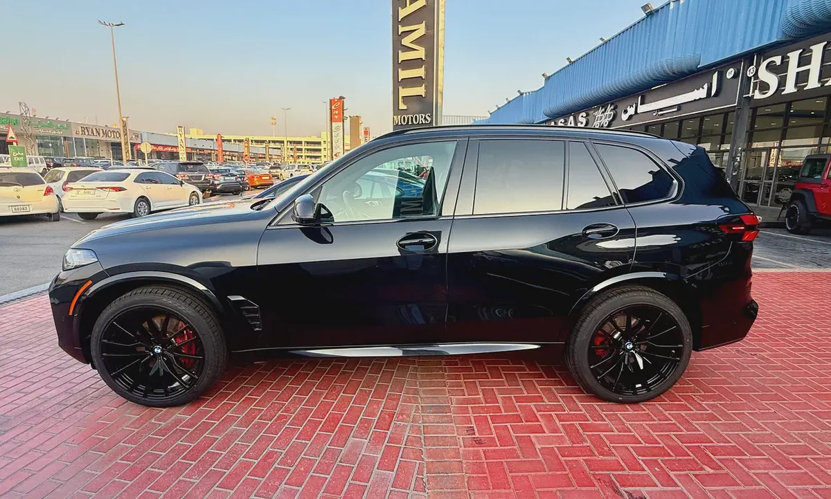 2025 BMW X5 xDrive40i M Sport - American Specs-4-4
