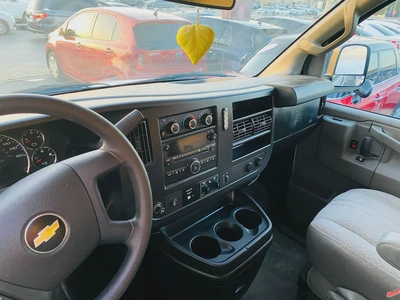 2018 Chevrolet Express LT | GCC Specs | Well Maintained-12