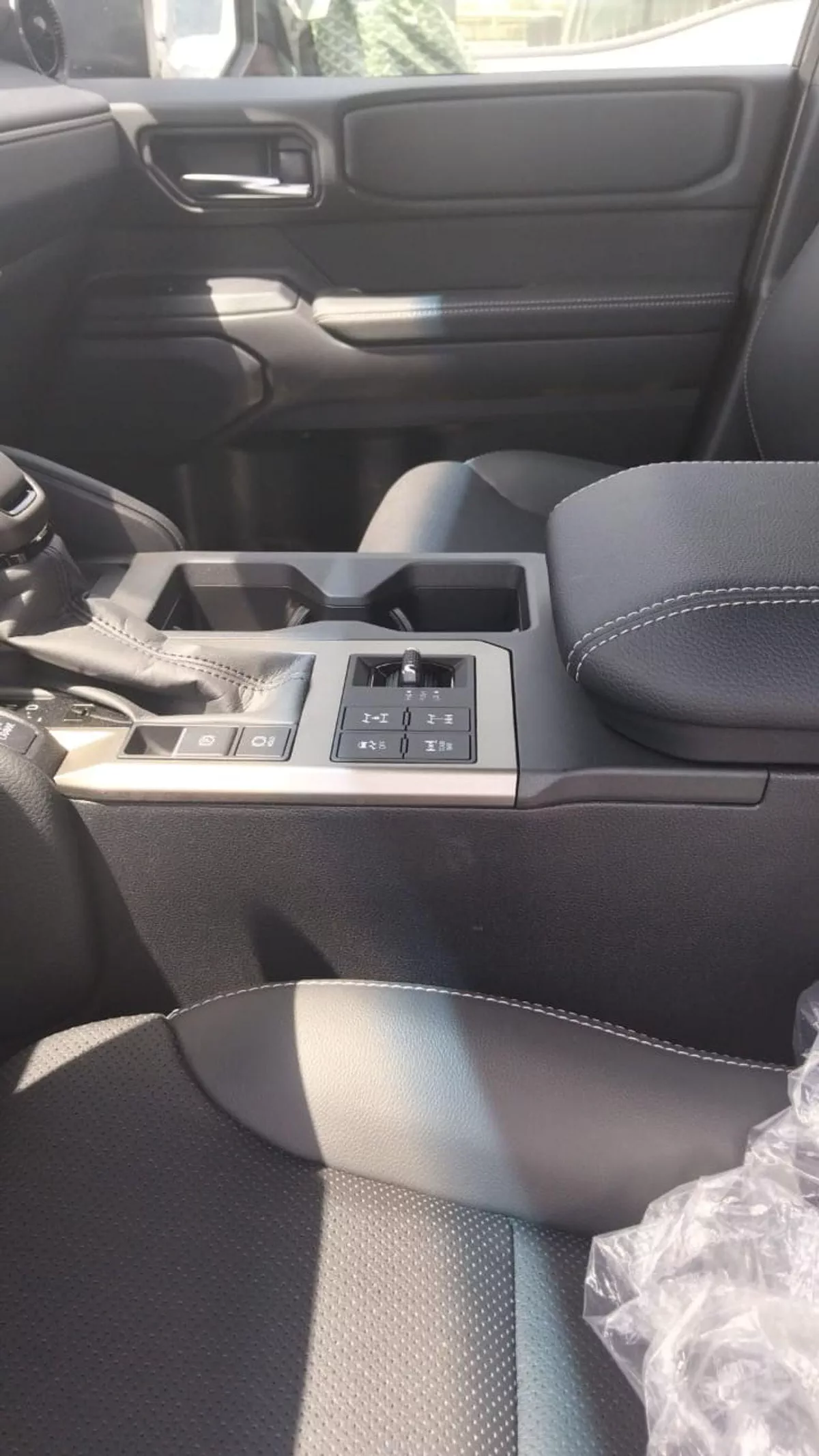 Toyota Prado ADVENTURE -14-0