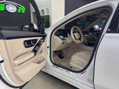 Mercedes Benz S63 AMG-15