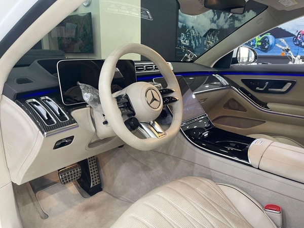 Mercedes Benz S63 AMG