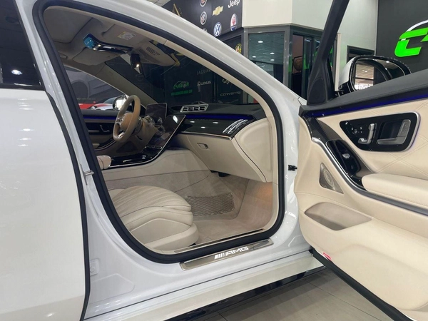 Mercedes Benz S63 AMG