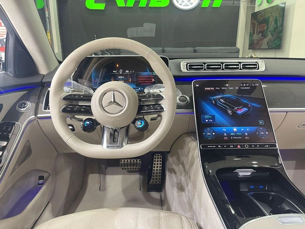 Mercedes Benz S63 AMG