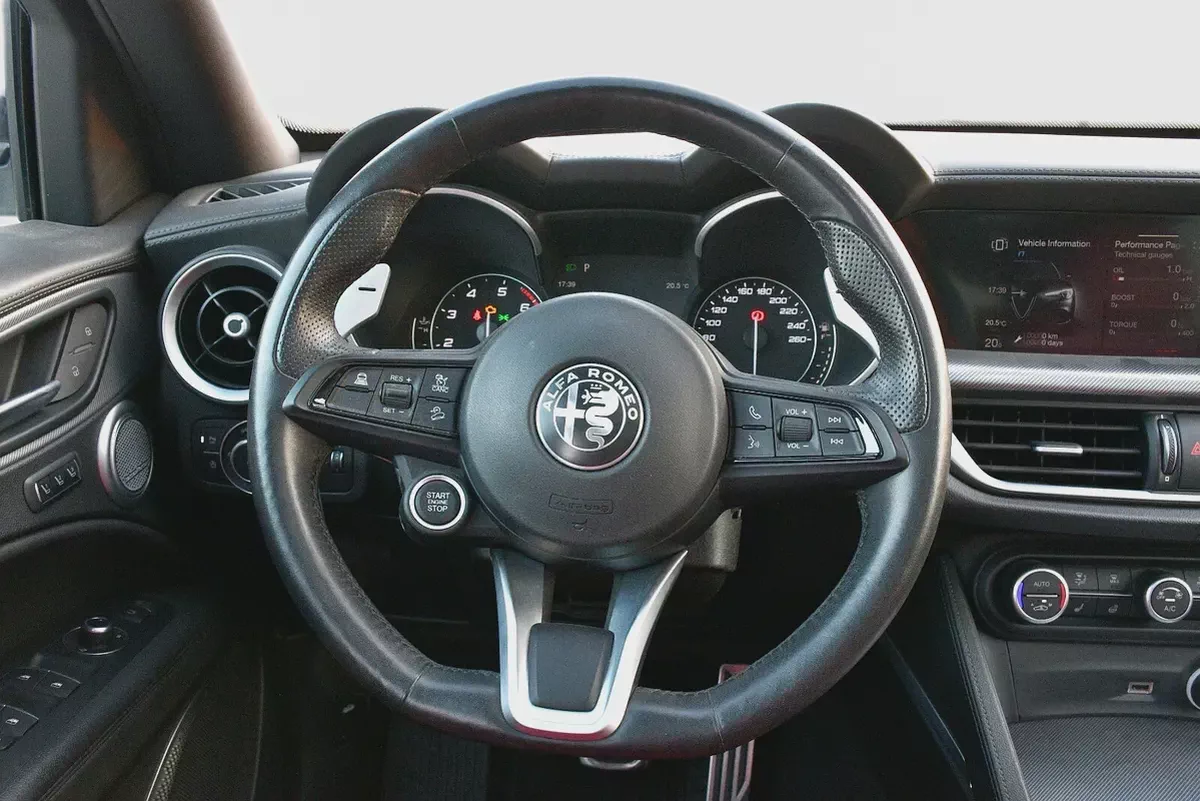 AED 1,915 / Month | Alfa Romeo | Stelvio Veloce | 2023 | Gargash Warranty and Service-13-13