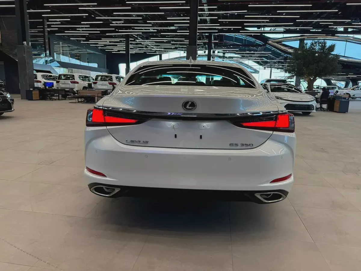 لكزس ES 350 بريمير - موديل 2025 - ضمان الوكيل-5-5