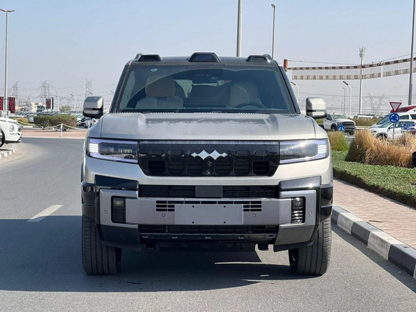 BYD Leopard 8 Smart and Brave Flagship Edition (7 Seats)