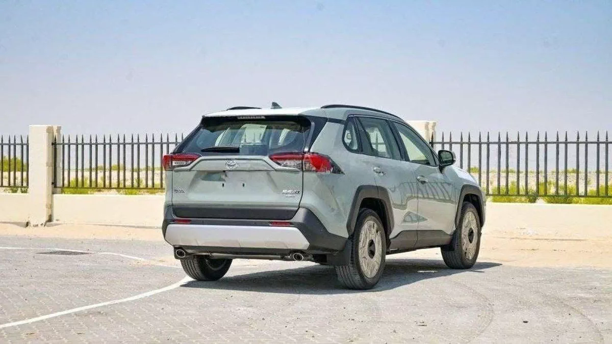 Toyota RAV4 ADVENTURE Toyota RAV4 2.5L  ADVANTURE 4x4 AT full option 2024-3-0