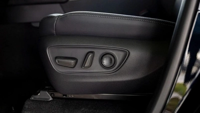 Toyota Land Cruiser LC300 VXR 3.3L Diesel MY2025-19