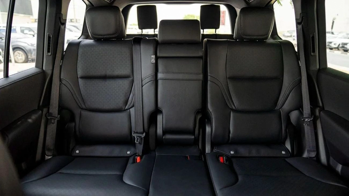 Toyota Land Cruiser LC300 VXR 3.3L Diesel MY2025-5-5