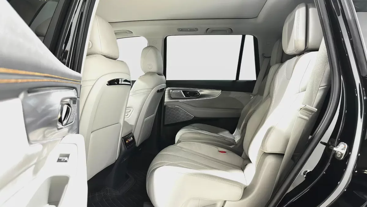 0% DP | AED 2,114 / Month | GAC | GS8 GX 2.0T 4WD Hybrid | 2026 | Gargash Warranty | Service History-15-15