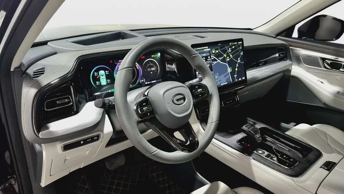 0% DP | AED 2,114 / Month | GAC | GS8 GX 2.0T 4WD Hybrid | 2026 | Gargash Warranty | Service History-8-8