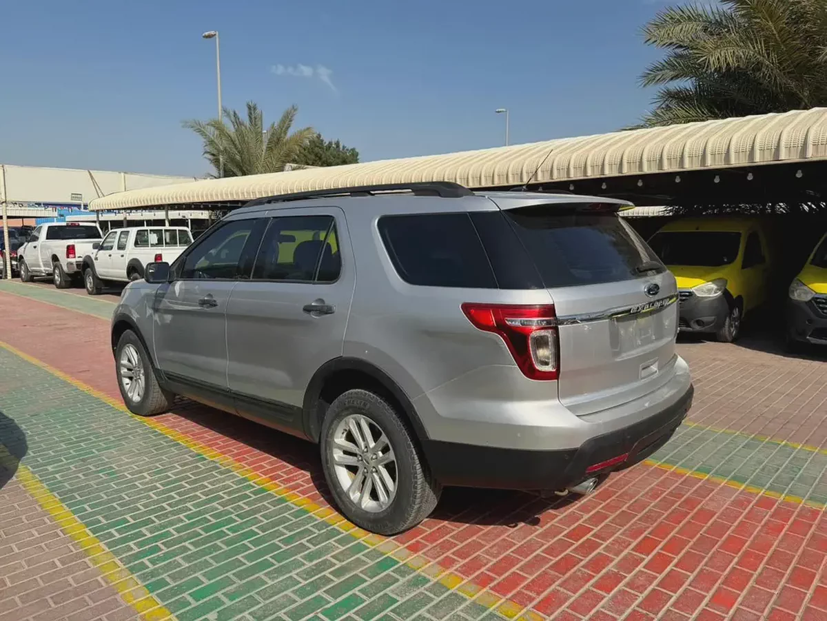FORD EXPLORER-2-2