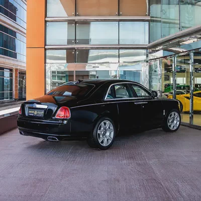 ROLLS ROYCE GHOST  2010  GCC DONE ONLY 30,000KM-1