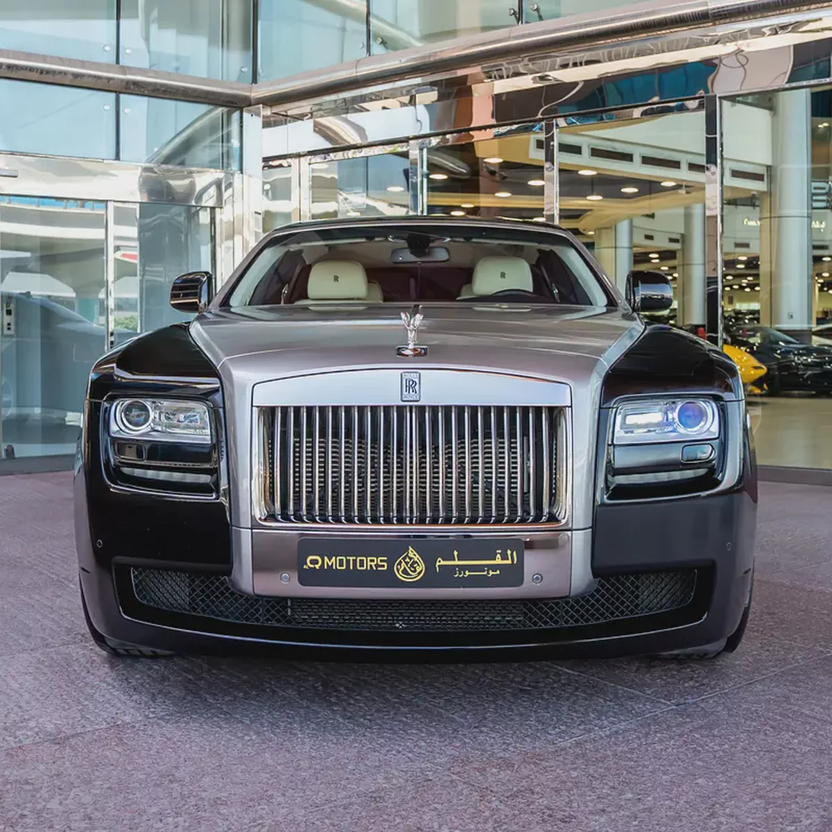 ROLLS ROYCE GHOST  2010  GCC DONE ONLY 30,000KM-4-4