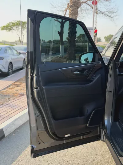 VIP Seats Toyota Alphard 2024 Japanese Specs-15