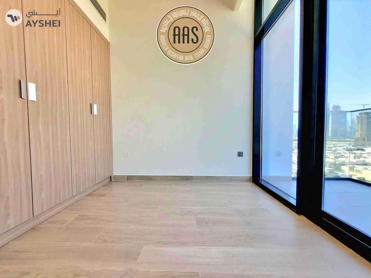 Corner 2BHK • High Floor • Chiller Free • Burj Khalifa View-10-10