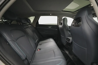 BYD SEALION 7 Performance-12
