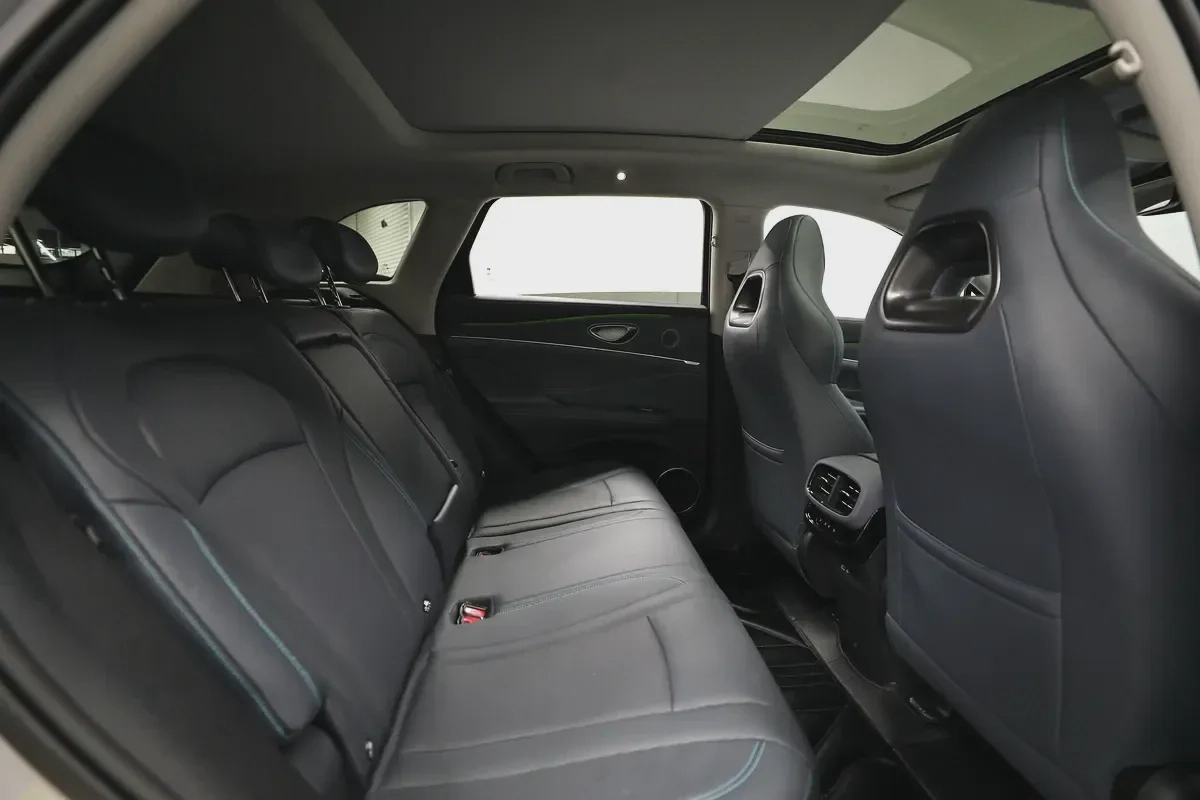 BYD SEALION 7 Performance