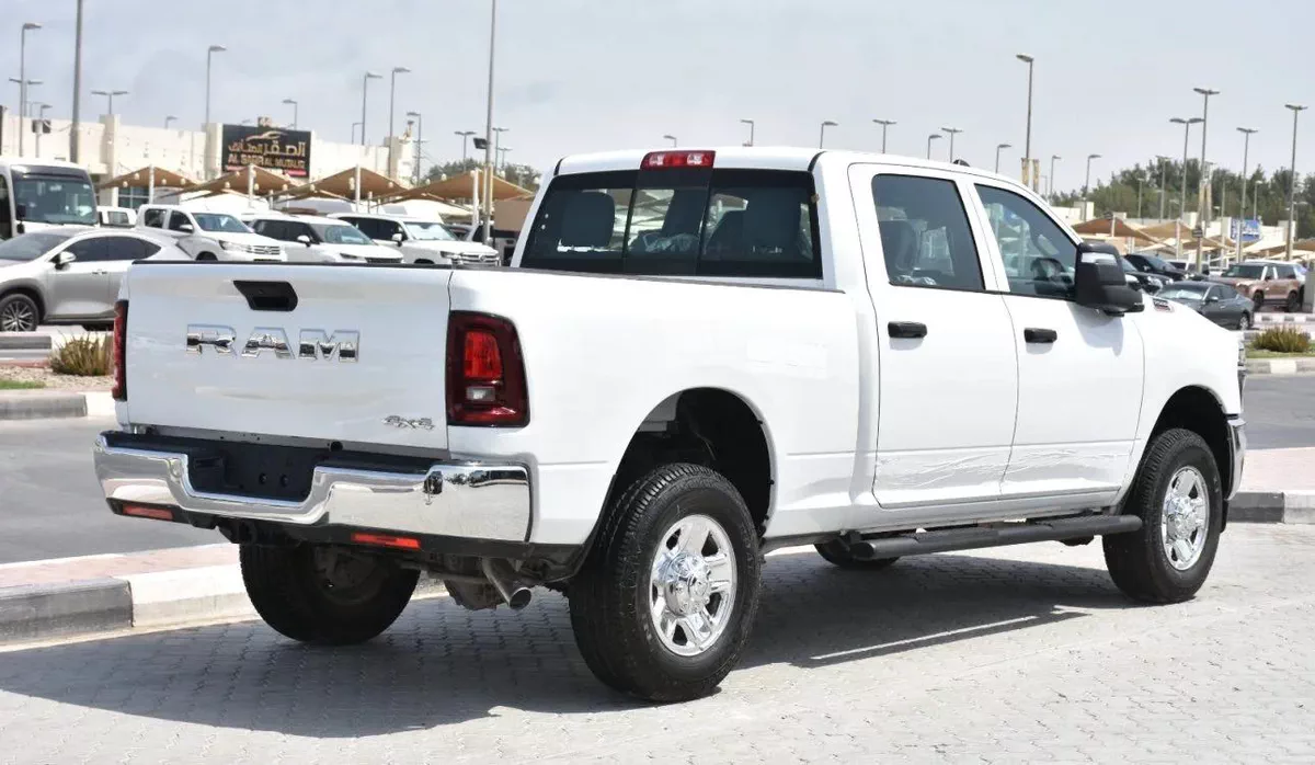 ( NEW ) RAM 2500 TRADESMAN ( 6.4 ) WHITE | 2025-6-6