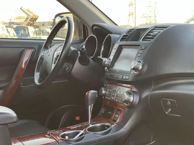 Toyota Highlander  2013 Toyota Highlander Hybrid 3.5L V6 - Rear Camera Leather Seat - Sunroof-14