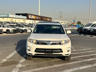 Toyota Highlander  2013 Toyota Highlander Hybrid 3.5L V6 - Rear Camera Leather Seat - Sunroof-1