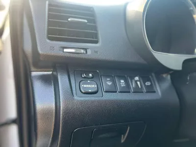 Toyota Highlander  2013 Toyota Highlander Hybrid 3.5L V6 - Rear Camera Leather Seat - Sunroof-20