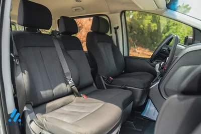 2023 Hyundai Staria Premium - GCC Specs - Like New!-17