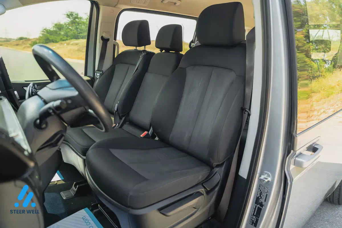 2023 Hyundai Staria Premium - GCC Specs - Like New!-12-12