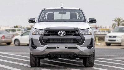 Toyota Hilux Toyota Hilux 2.4 Manual Mid Option 2025-5