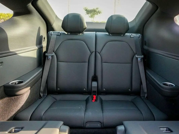 2025 TESLA MODEL YL AWD 7-SEATS LONG RANGE BRAND NEW 0KM