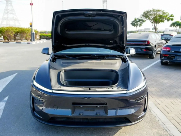 2025 TESLA MODEL YL AWD 7-SEATS LONG RANGE BRAND NEW 0KM