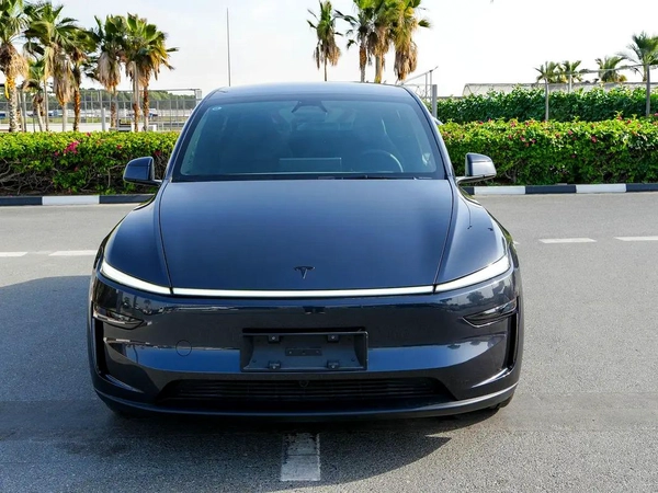 2025 TESLA MODEL YL AWD 7-SEATS LONG RANGE BRAND NEW 0KM