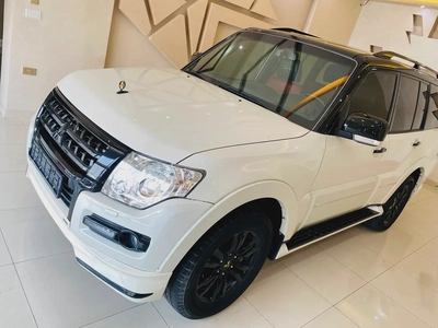 Mitsubishi Pajero Signature Edition 2020 GCC Specs-17