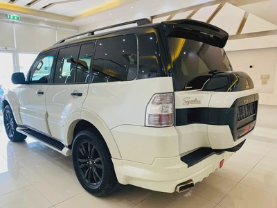 Mitsubishi Pajero Signature Edition 2020 GCC Specs-18