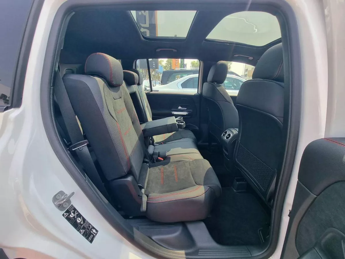 Mercedes Benz GLB200 STANDARD GLB 200 SUV 7 Seater Under Warranty 2025 GCC-13-0