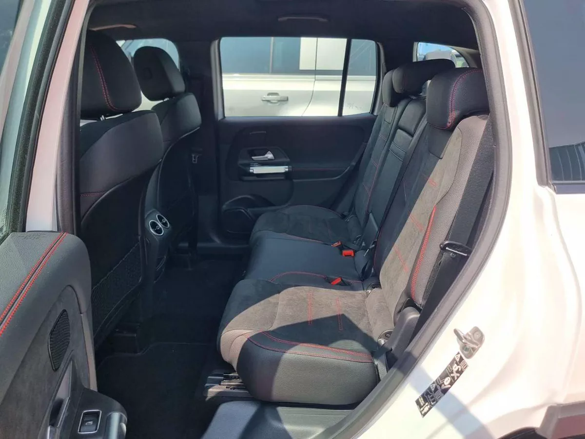 Mercedes Benz GLB200 STANDARD GLB 200 SUV 7 Seater Under Warranty 2025 GCC-15-0
