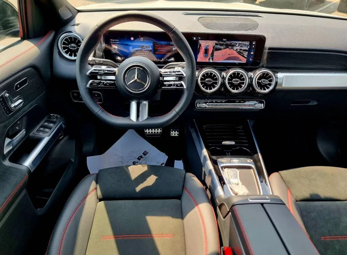 Mercedes Benz GLB200 STANDARD GLB 200 SUV 7 Seater Under Warranty 2025 GCC-8-0