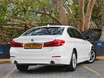 BMW 5-Series 520i Exclusive 2020 GCC Specs - Pristine Condition-7