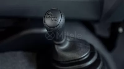 Toyota Land Cruiser 70 TOYOTA LAND CRUISER 76-22