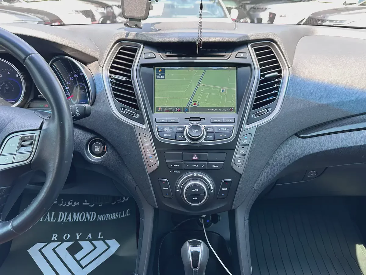 Hyundai Grand Santa Fe Limited 2015 GCC Specs - 7 Seater Family SUV-14-14