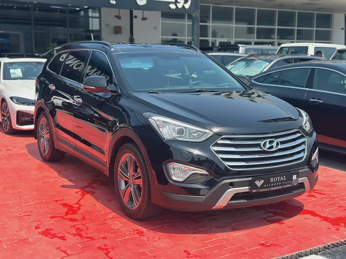 Hyundai Grand Santa Fe Limited 2015 GCC Specs - 7 Seater Family SUV-2-2