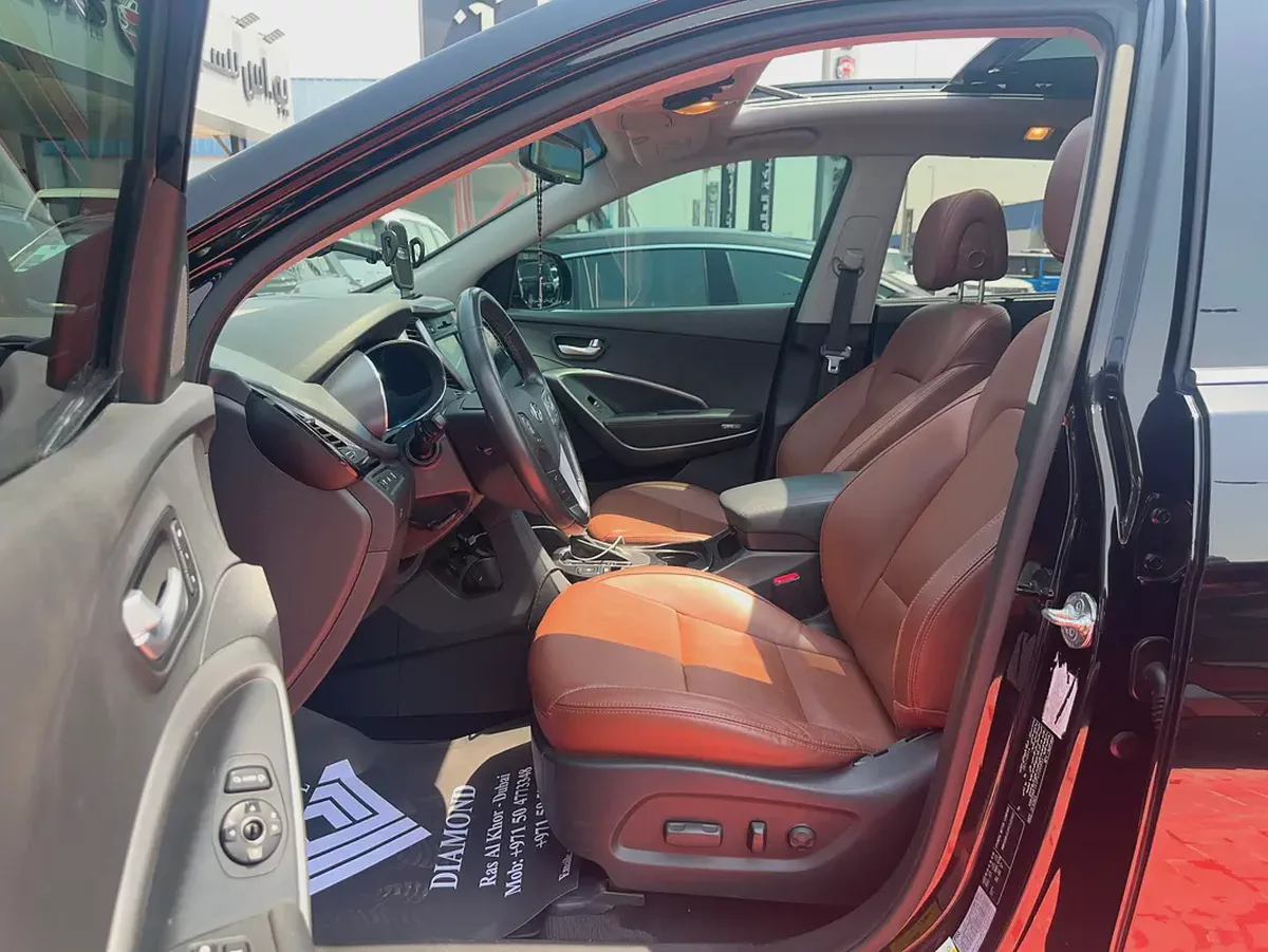 Hyundai Grand Santa Fe Limited 2015 GCC Specs - 7 Seater Family SUV-7-7