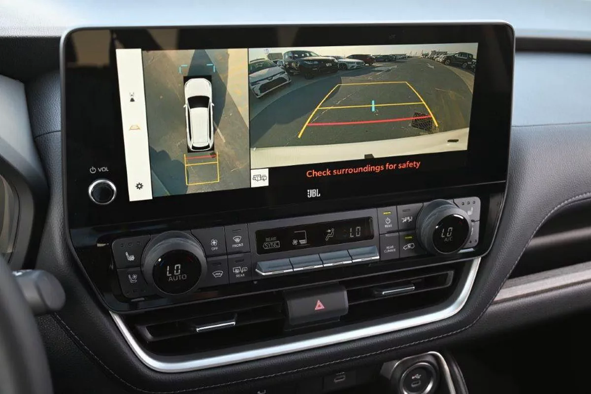 New 2023 Toyota Highlander-2-2