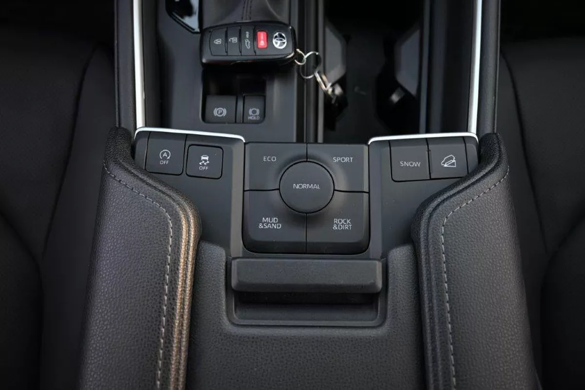 New 2023 Toyota Highlander-9-9